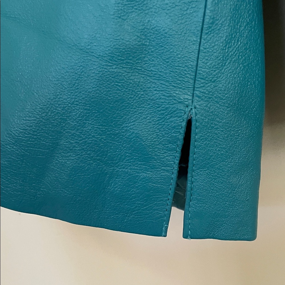 Vintage Teal Women's Leather Jacket with matching shell - Picture 6 of 9